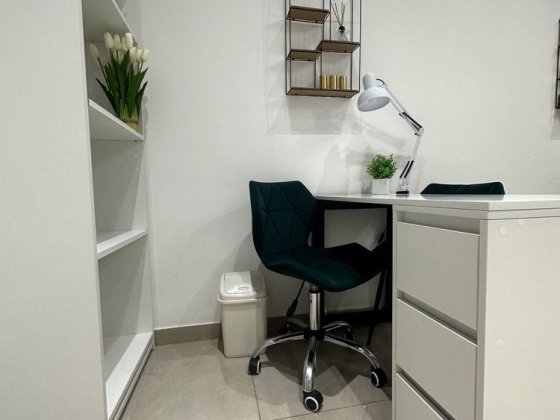 Оренда для майстра манікюру Ужгород