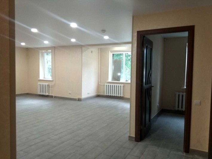 Оренда офісного приміщення, центр. 1 поверх. Окремий вхід - фото 1
