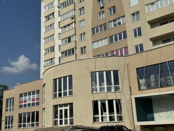 Комерційне приміщення, оренда, Проспект Незалежності, Майдан Черновцы