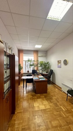 Оренда офісів! Центр! Площа! 200-220 грн/м2! - фото 1