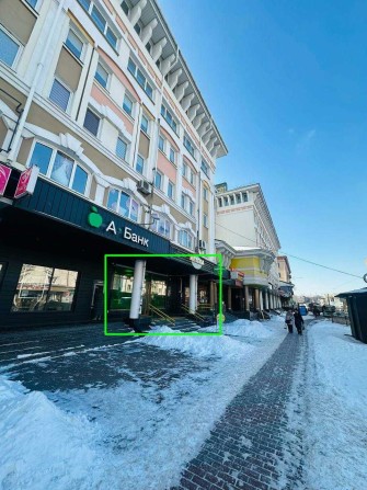 ЦЕНТР 90м2 Здам ФАСАДНЕ приміщення з АКТИВНИМ ТРАФІКОМ біля Зупинки - фото 1