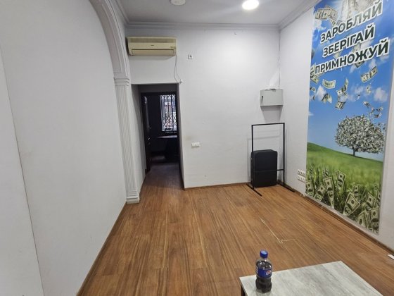 Оренда  Офіс/ приміщення  центр  Чернівці Чернівці