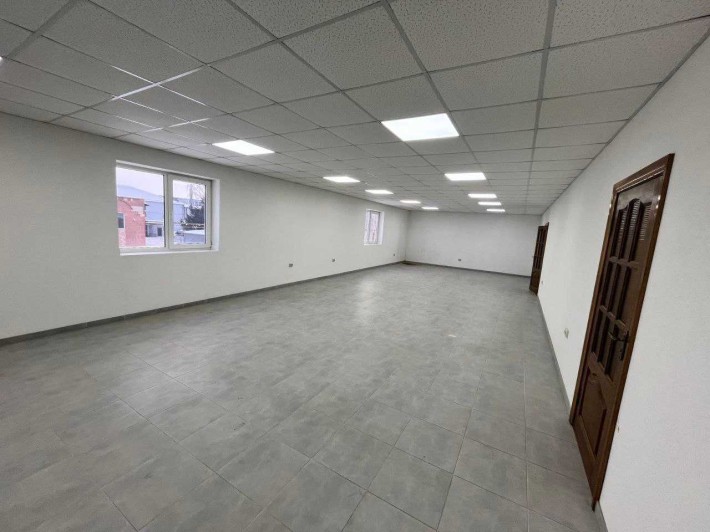 Оренда приміщення Ювілейний, вул. Небожинського (280 м.кв) - фото 1