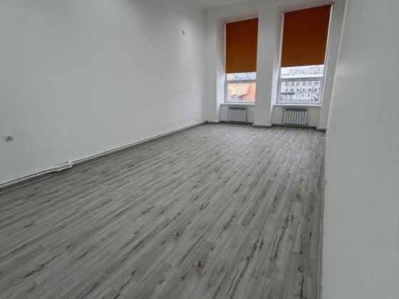 Оренда офісу майдан незалежності без к/п Ровно