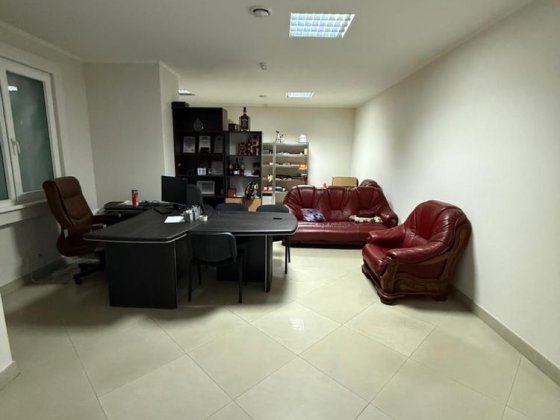 Здаєтьсяв оренду офіс Руська напроти Магдональдз Чернівці