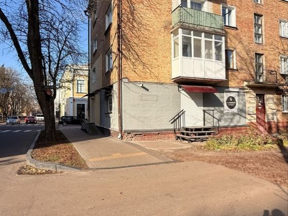 Оренда приміщення біля скверу Б.Хмельницького. Чернигов