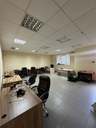 Оренда цокольного комерційного приміщення в центрі - фото 1