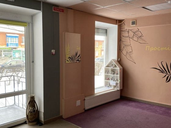 Оренда. Суборенда з фасадним вікном для реклами. Чернигов