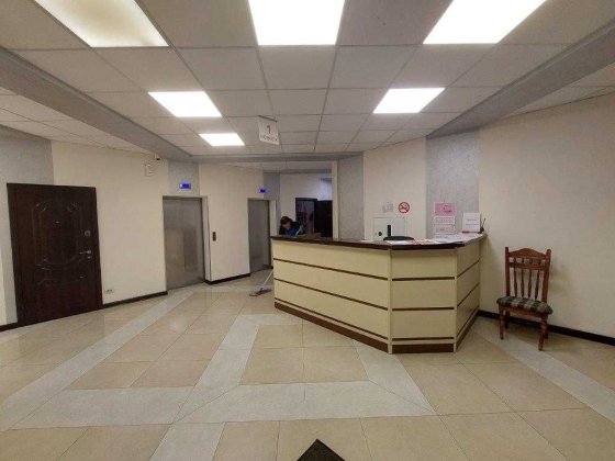 Оренда офісу в БЦ на Подолі, вул. Костянтинівська (93 м2) Киев