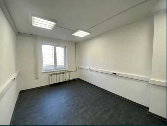 Оренда офісних приміщень, площа від 16 м2, вул. Свердлова, низ Кірова - фото 1