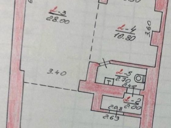 Здається Прим.з вітриною Ів.Франка Чернівці