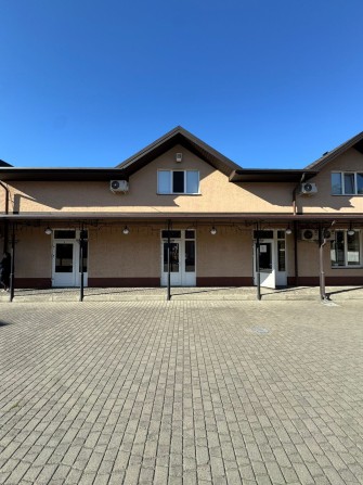 Офіс,фасадний вхід - фото 1