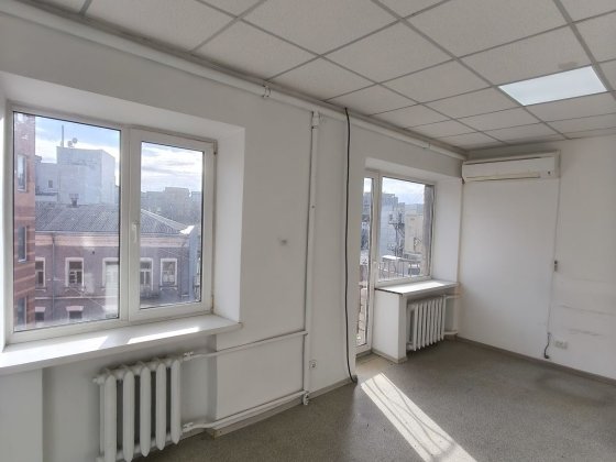 Оренда кабінетів  22, 20 та 14 м кв, ремонт, кондиціонер, центр міста Дніпро