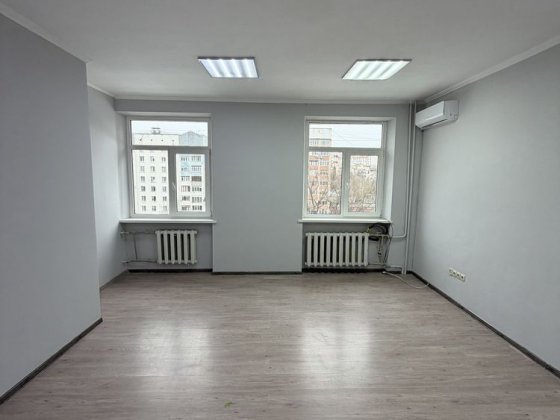 Здається офіс на Проспекті Незалежності Чернівці