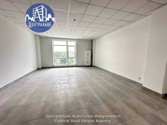 Оренда офісу в новому бізнес-центрі Чернівці