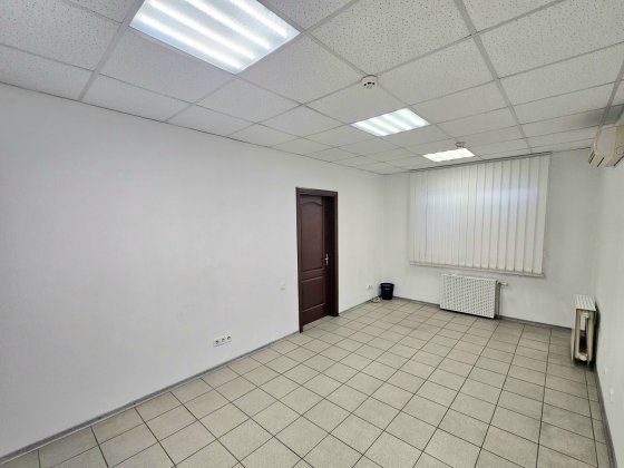 Оренда нежитлового приміщення Драгоманова 1-Б.Для бізнесу. Киев