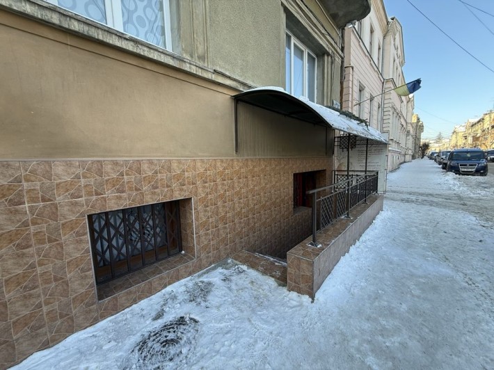 Оренда приміщення по вул. Українській - фото 1