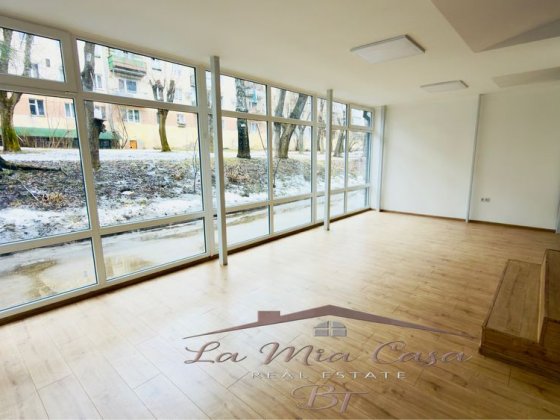 Оренда комерційного приміщення Топ локація (небесна сотня) Формаркет Черновцы