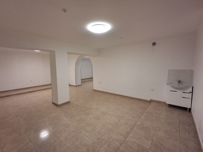 Підвальне приміщення поряд з Кобилянською - фото 1