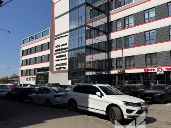 Здається преміум приміщення з терасами в БЦ Толока Чернівці