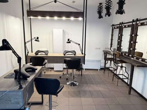 Здам в оренду робоче місце для майстрів манікюру Чернівці