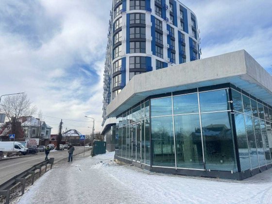 ОРЕНДА фасадного приміщення 150м2 + СКЛАД, ЖК РІВʼЄРА, м. Славутич 3хв Киев