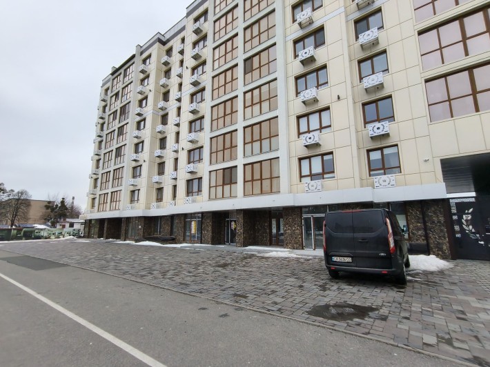 Оренда фасадного приміщення ЖК Олімп - фото 1