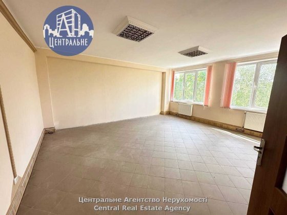 Здаються в оренду офісні приміщення, цілий 4-ий поверх. Чернівці