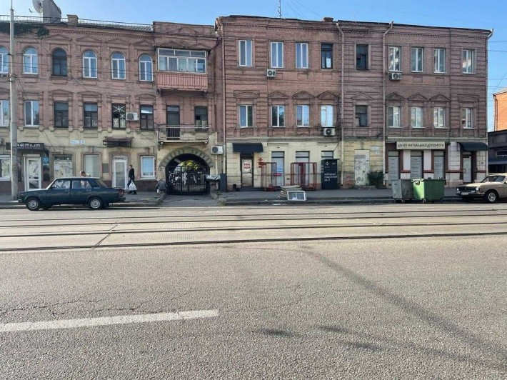 Здам приміщення на вул.Степана Бандери 10 (Шмидта) - фото 1