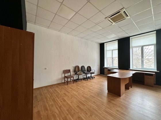 Аренда кабинет 40,3 м2 Фурманова Днепр центр Днепр