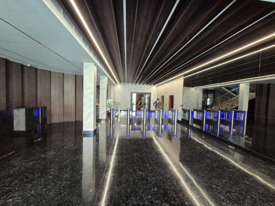 Офіс біля Цирку / Центр / Беремо всіх / 700м2 / меблі під орендаря!! Київ