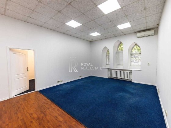 Оренда офісу 135м2. 1 поверх Фасад.Гончара 44. Золоті Ворота Киев