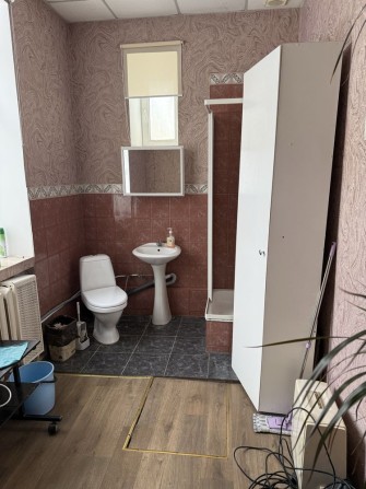 Оренда однокімнатного комерційного приміщення в Центрі Степана Бандери - фото 1