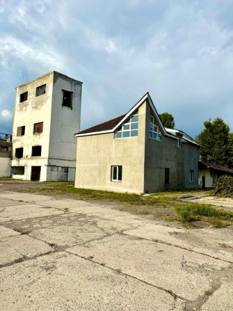 Здам промислову базу під будь-який вид діяльності, вул. М.Залізняка - фото 1