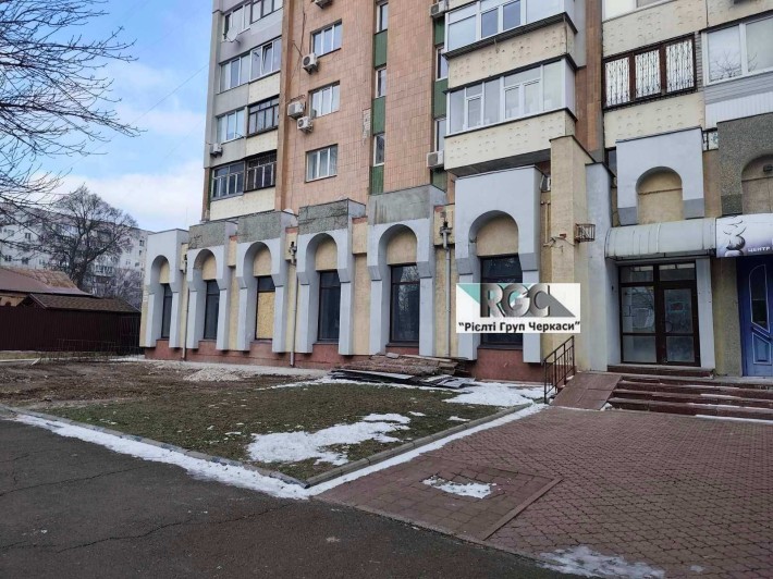 Приміщення на перехресті Гоголя - Богдана - фото 1