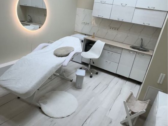 Аренда кабинета  /косметолога /масажиста с ВОДОЙ Дніпро