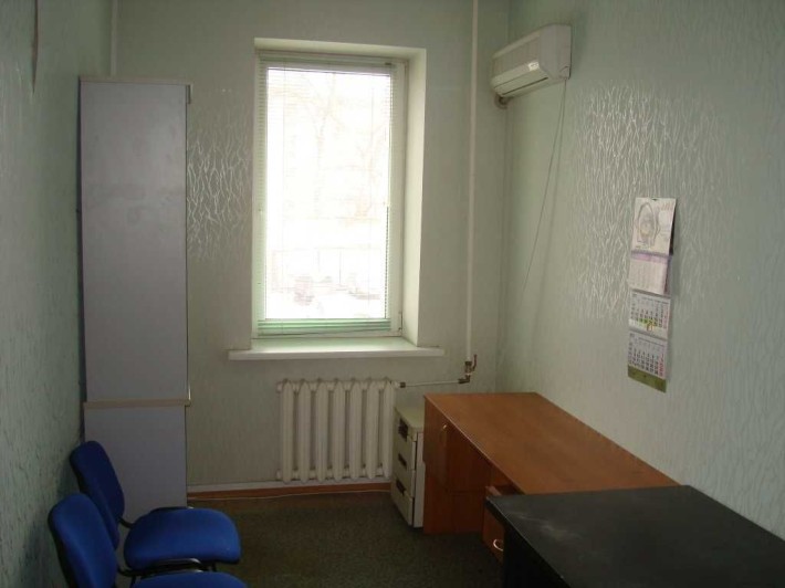 Здам офіс площею -10м в районі пл. Островського. - фото 1