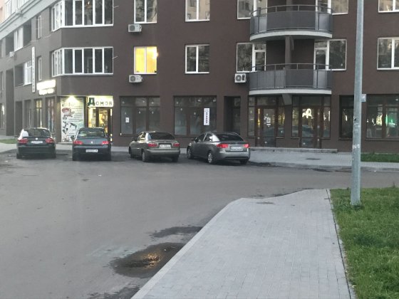 Оренда комерції фасад 153м2 Київ по вул Ю.Здановської  46/1 Киев