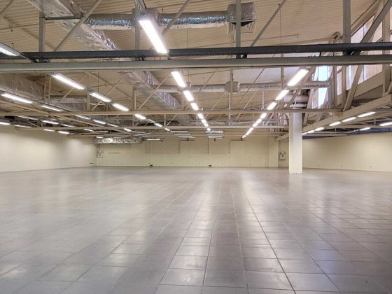 Приміщення 1030 кв.м.  вул.Бальзака 2а студія, шоу-рум, склад-магазин