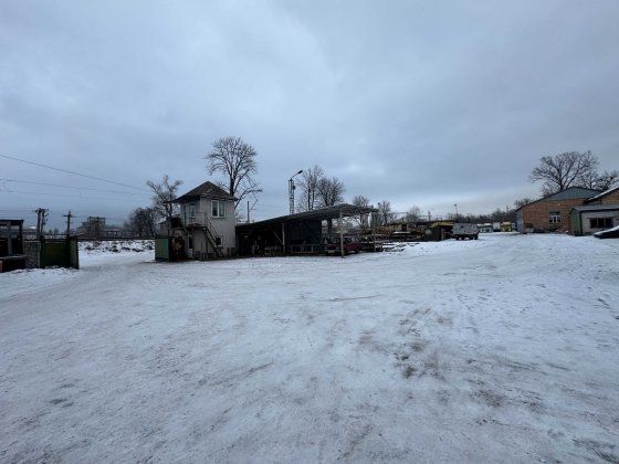Виробничо-складська база на закритій території по вул. Громова Черкассы