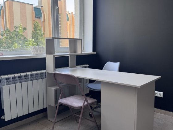 Манікюрний стіл оренда робочого місця манікюрне місце Вінниця Вінниця