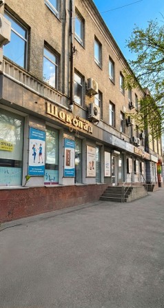 Оренда фасадного приміщення 109 м² — вул. Перемоги (Центр) - фото 1