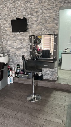 Місце в оренду для бровіста/візажиста - фото 1