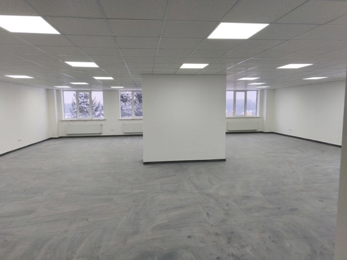 Оренда офісного приміщення з новим ремонтом - фото 1