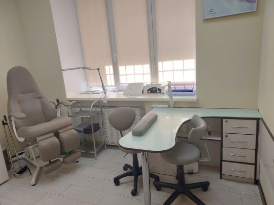 від 450 гр. Оренда кабінету манікюру/педикюру