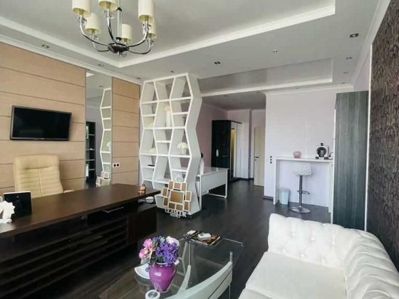 Зніміть шикарний простір для роботи Жилянська вул., 118