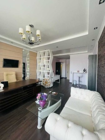 Зніміть шикарний простір для роботи Жилянська вул., 118 - фото 1