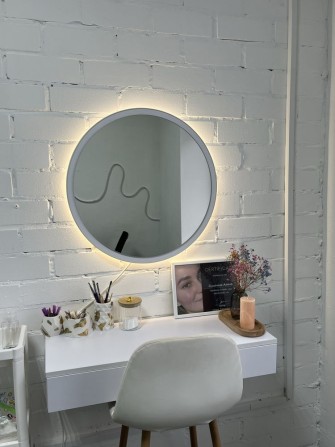 Оренда макіяжний столик, кушетка - фото 1