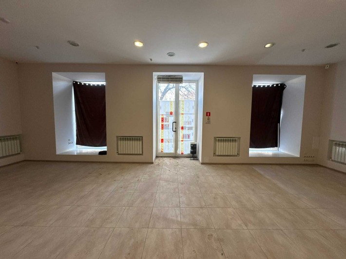 Оренда приміщення 363,3 м² Дмитра Яворницького, червона лінія - фото 1