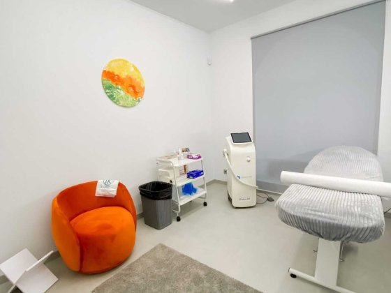 Оренда кабінету для косметолога/масажиста/майстра манікюру/бровіста Киев